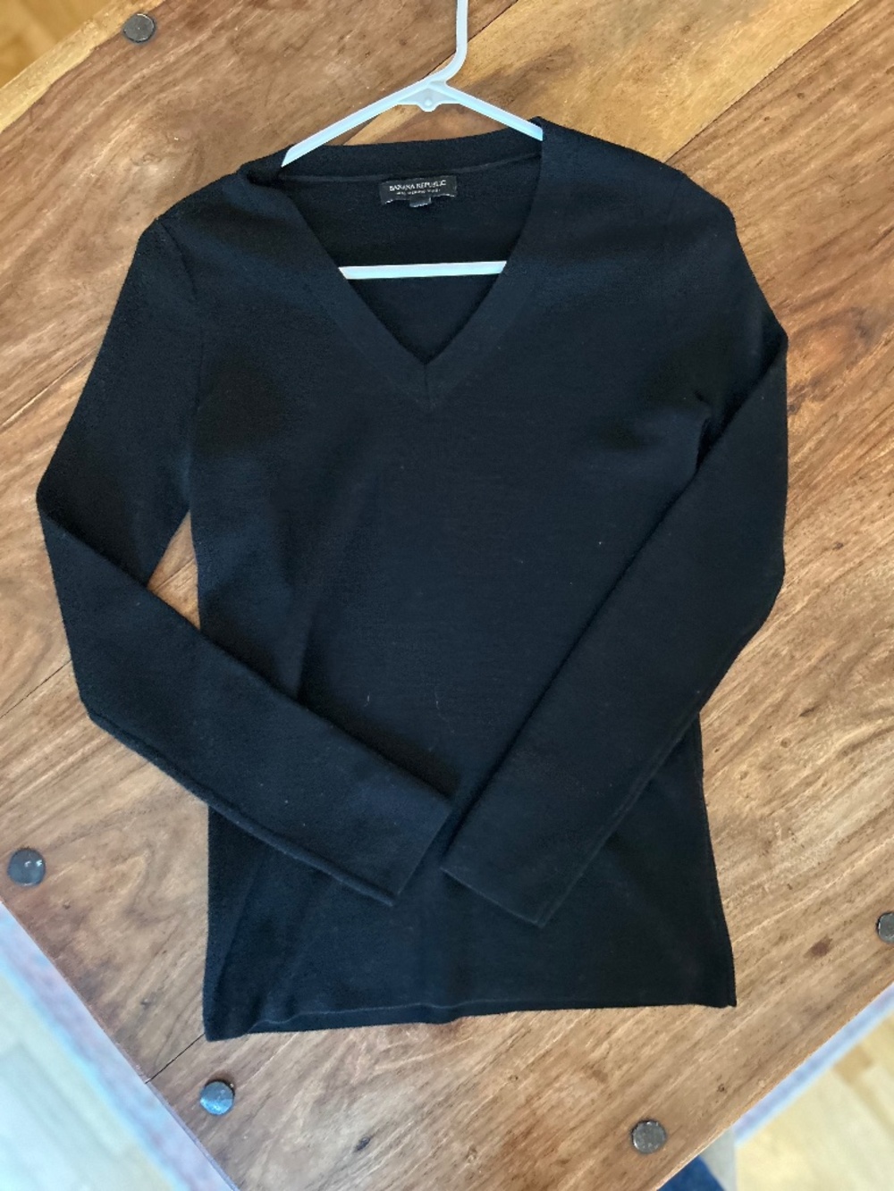 Banana Republic 100% Wool Black V Neck Sweater Size Small